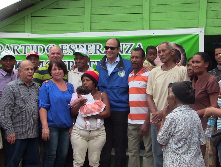Inaugurando local del PED en Mata Palacios, Hato Mayor